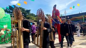 Kemeriahan Parade Seren Taun Kasepuhan Sukaresmi di WJF 2025