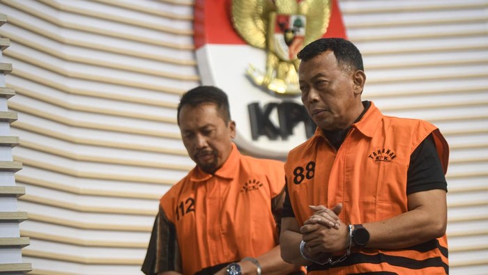 KPK Panggil Saksi Kasus Suap Bupati Sugiri