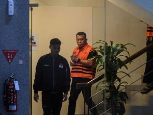 Intip Garasi Bupati Ponorogo Sugiri Sancoko yang Jadi Tersangka Korupsi