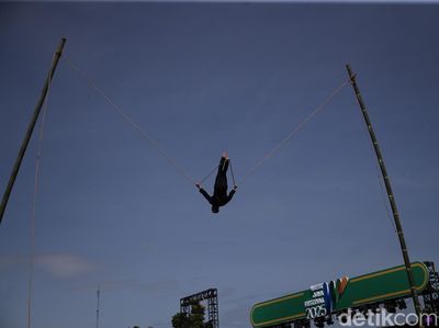 Pesona Kesenian Lais, Saat Tubuh Menari di Atas Tali