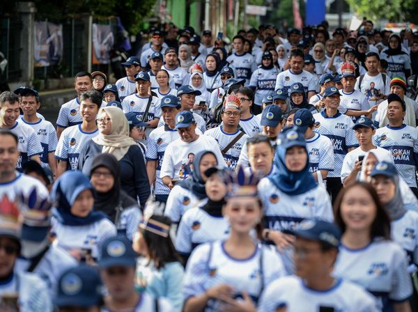 Semangat Warga Ikuti Fun Walk di Jakarta