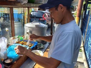 Kehangatan Pagi Hari dari Gerobak Bubur di Sudut Bandung Timur