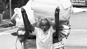 Banyak Pahlawan di Sekitar Kita yang Tak Disangka, Ayo Hargai Mereka