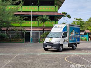 Kesan Ramdan Jadi Driver SPPG Polri Cengkareng: Serunya Beda Disambut Anak-anak