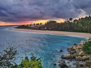 Menjelajahi Pantai Watu Bella, Surga Tersembunyi di Tanah Sumba NTT