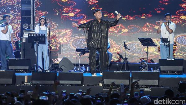 Penampilan Nassar Tutup West Java Festival 2025 dengan Meriah