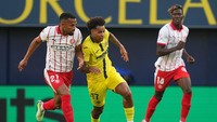 Pemain Villarreal itu mencetak tiga gol dalam kemenangan 5-0 melawan Girona pada 24 Agustus 2025. Foto: Getty Images/Alex Caparros