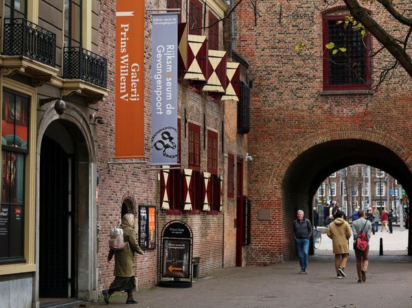 Terpikat Den Haag di Setiap Langkah