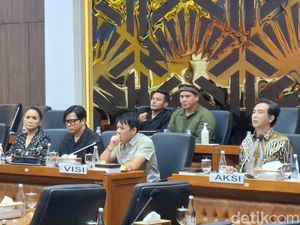 Video: Kala Ariel hingga Armand Diminta Nyanyi saat RDP Sama DPR