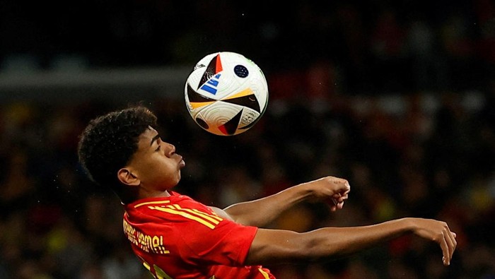 Lamine Yamal Tak Dicintai Sama Seperti Pedri di Timnas Spanyol