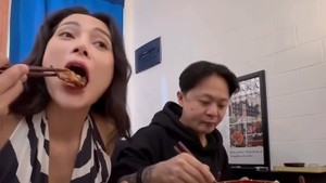 Kenangan Erika Carlina dan DJ Bravy Makan Unagi Viral hingga Sosis