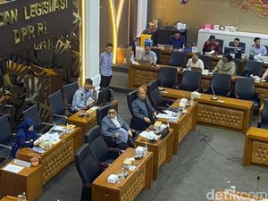 Ketua Baleg DPR Colek Ahmad Dhani dan Once Saat Terima Musisi: Damai Lagi Lah
