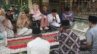 Gus Dur dan Makam yang Tak Pernah Sepi Peziarah