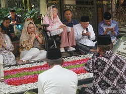 Gus Dur dan Makam yang Tak Pernah Sepi Peziarah