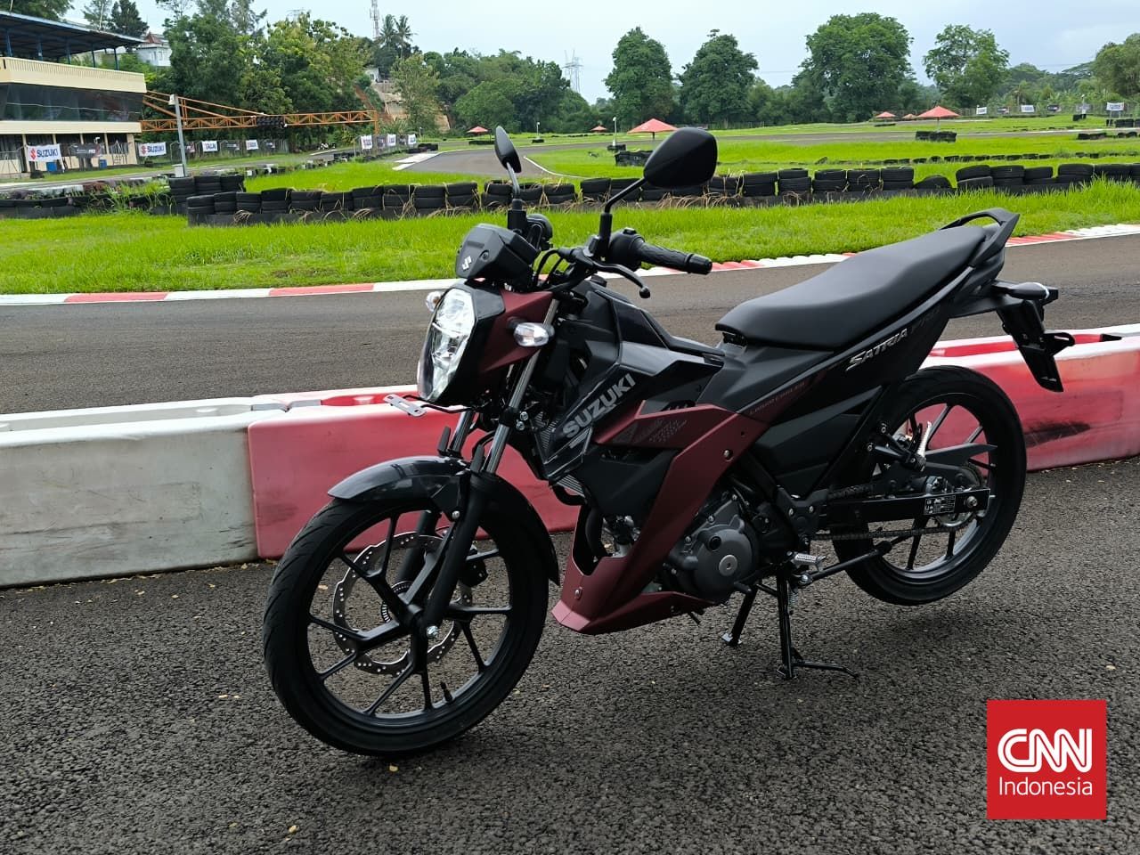 Suzuki Satria F150 2025 terdiri dari dua varian, standar dan Pro.