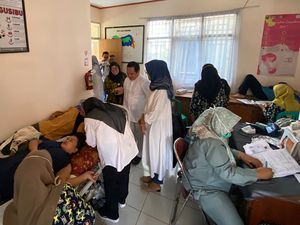 Tim Pendamping Keluarga Sisir Rumah Berisiko Stunting di Sukabumi