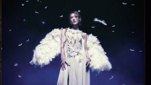 Zhao Lusi Emosional Rayakan Ultah: Berjuang Sembuh, Tersirat Gak Ngartis Lagi