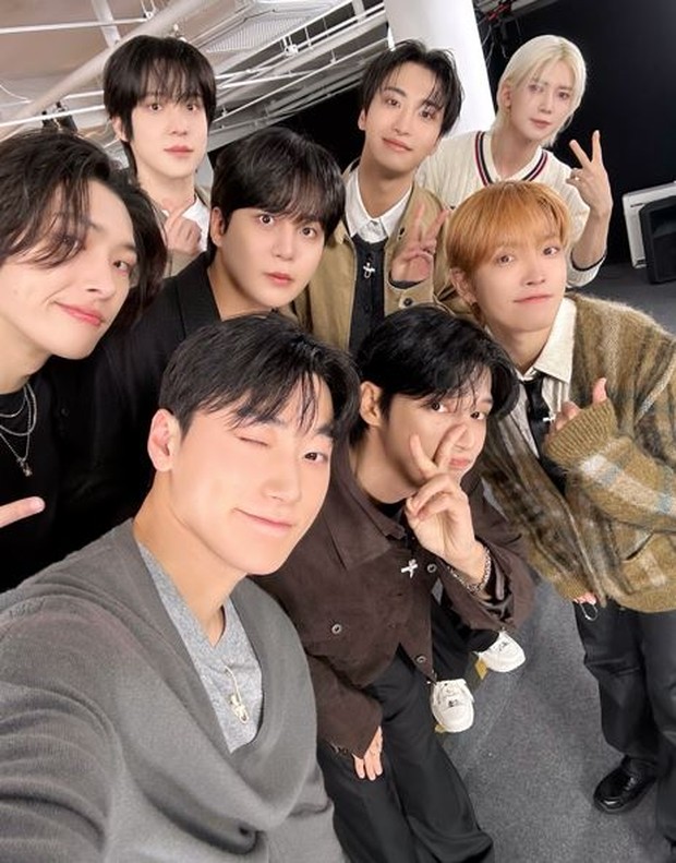 Sementara itu, bagi penggemar yang ingin membeli tiket dengan kategori ATINY VIP Package dan Fantasy VIP Package, akan mendapatkan banyak benefit menarik.