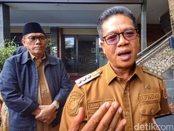 Reaksi Bupati Bandung soal Kuota Haji Turun Drastis