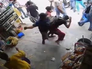 Siswa SMA di Mamuju Dikeroyok 7 Teman Sekolah gegara Cekcok saat Main Bola