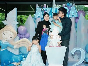 Meriahnya Ultah Azura, Atta dan Aurel Siapkan Cake Frozen