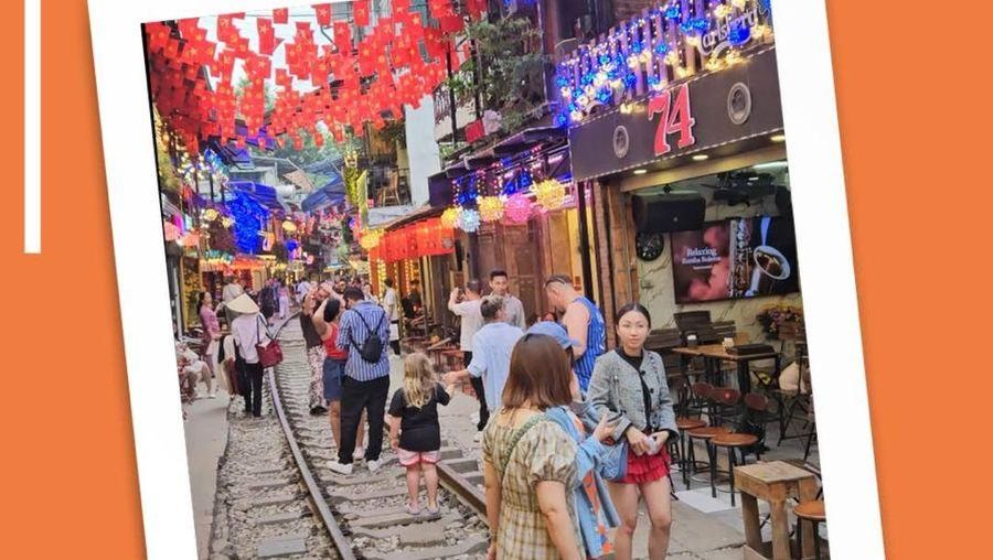 Video Ngopi di Tengah Deru Rel: Pesona Kafe Pinggir Kereta di Hanoi