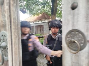 KPK Juga Geledah Rumah Teman Dekat Wanita Direktur RSUD Ponorogo