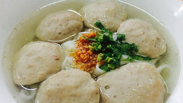 Maknyus! 10 Bakso Gepeng Berkuah Bening Gurih Rp 15 Ribuan