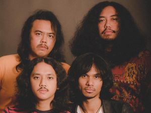 Black Horses Hantam Sunyi Lewat Distorsi Menggema