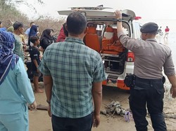 Geger Wanita Berhijab Tewas Tergantung di Pohon Cemara Pantai Rembang