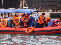 Polres Kepulauan Seribu Gelar Simulasi Tanggap Bencana di Laut