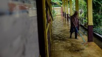 Sekolah di Serang Dikepung Banjir, Aktivitas Belajar Terpaksa Daring
