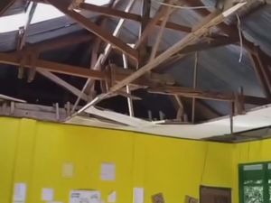 Viral Guru di Bulukumba Disuruh Minta Maaf Usai Videokan Sekolah Ambruk
