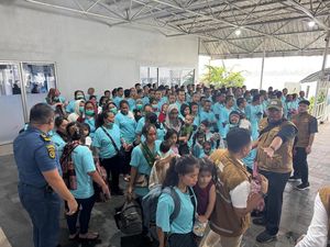 302 PMI Bermasalah di Malaysia Dideportasi ke Batam