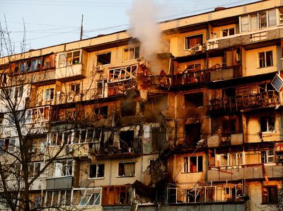 Drone dan Rudal Rusia Hantam Kyiv, Lukai 11 Warga dan Rusak Puluhan Bangunan