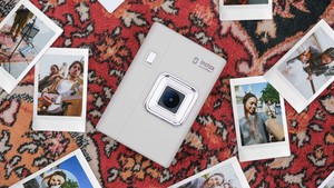 Fujifilm Instax Mini LiPlay+, Kamera Instan Hybrid dengan Kamera Selfie dan Audio