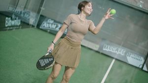 Gisel Jadi Cewek Bumi Tersporty di Lapangan Padel