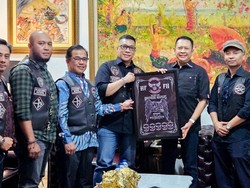 Bamsoet Ajak Komunitas Otomotif Jadi Penggerak Sosial dan Ekonomi Rakyat