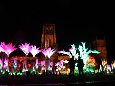 Keajaiban Cahaya Menghidupkan Malam di Lumiere Durham