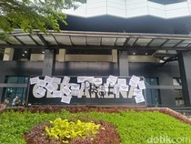 Ultras Garuda Geruduk Kantor PSSI: Erick Thohir Out!