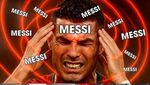 Meme Kocak Ronaldo Dikartu Merah, Sampai Bikin Messi Nangis