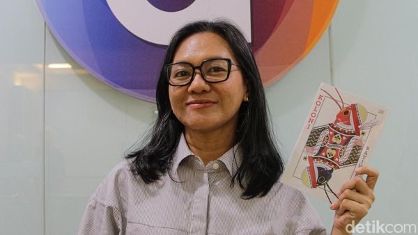 Ratih Kumala Ngobrol Bareng Anak Detik