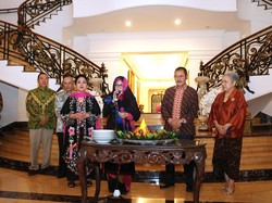 Mbak Tutut Menangis Haru di Syukuran Gelar Pahlawan Pak Harto