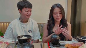 Reza Arap Kasih Lula Lahfah Cincin, Ngelamar?