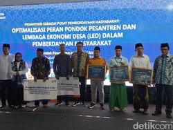 Wamen Koperasi Dorong Pesantren Jadi Motor Penghapusan Kemiskinan di Jatim