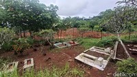 Area Makam Dusun Cibuyut Ikut Hilang Terbawa Longsor di Cilacap