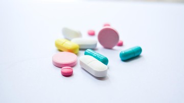 Polisi Gerebek 3 Toko di Jaktim Diduga Jual Obat Keras, Ini Temuannya