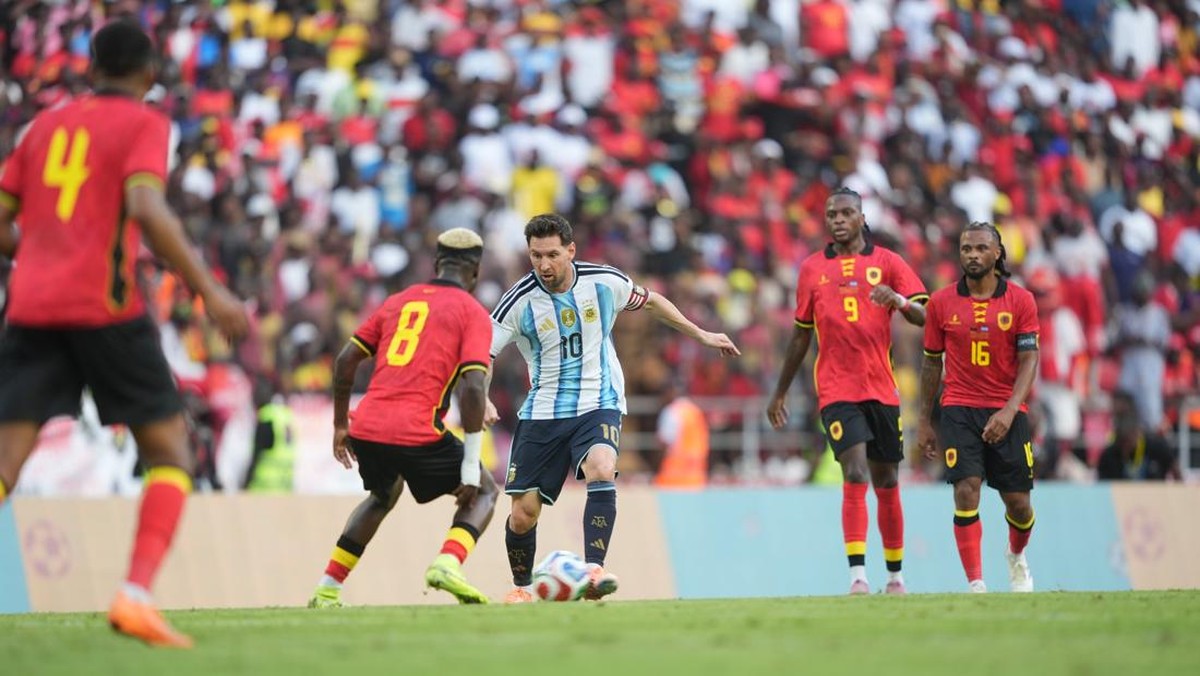 Lionel Messi di laga Angola vs Argentina. (Foto: Dok. Twitter/@Argentina)