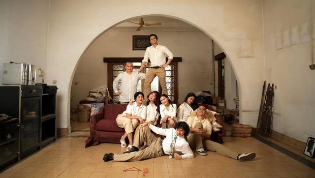 Omara Esteghlal ajak Prilly Latuconsina kunjungi rumah masa kecil