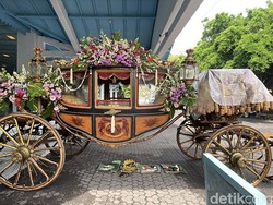 Penampakan Kereta Kencana Kendaraan PB XIV Purboyo saat Kirab Jumenegan